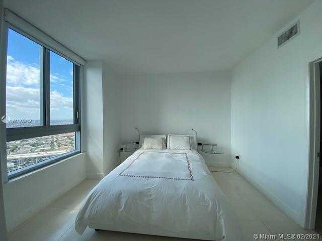 Small Image of 90 SOUTH WEST 3RD ST #3609, Miami Number 36