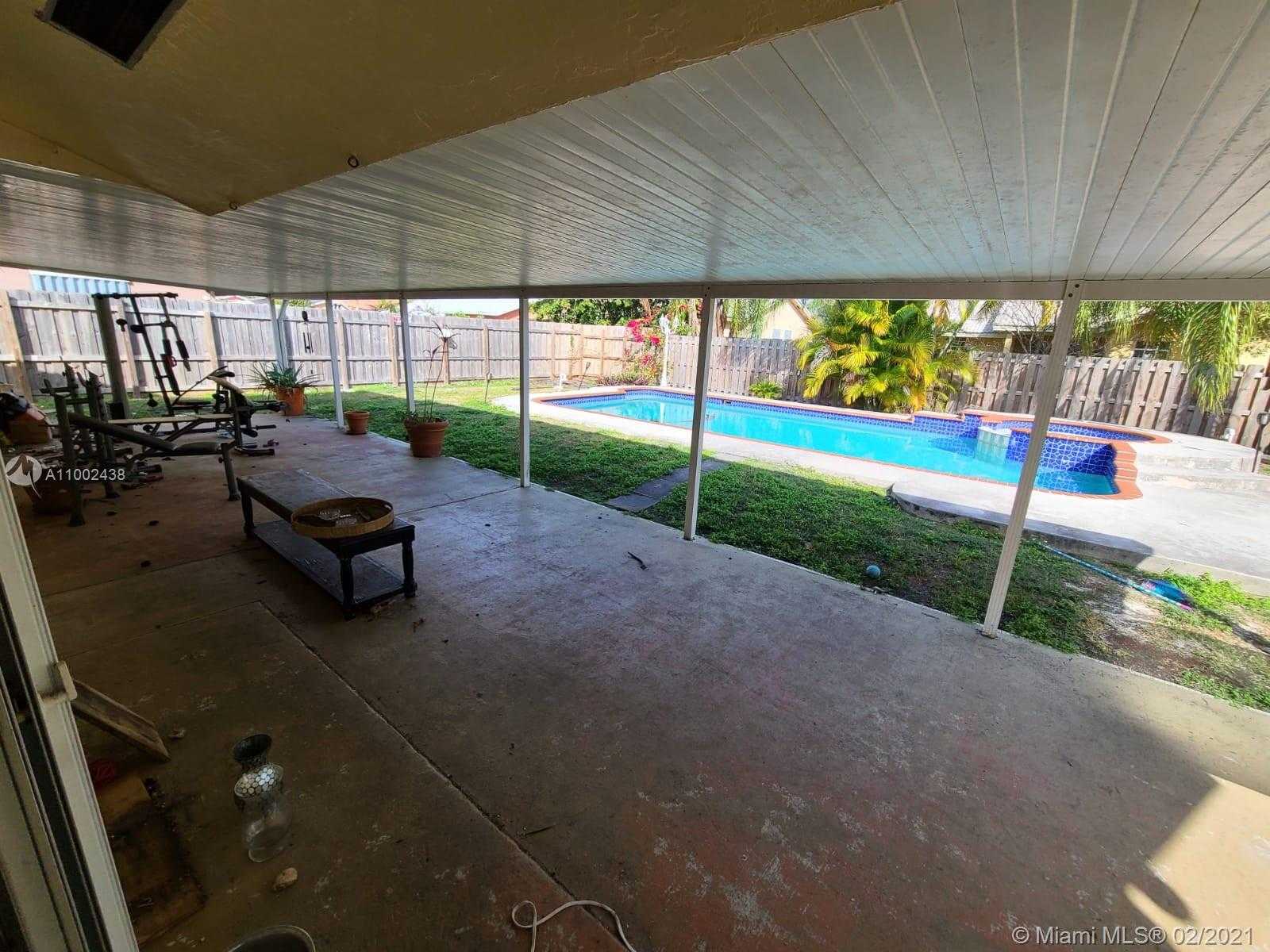 Small Image of 14833 SOUTH WEST 173 TER, Miami Number 3
