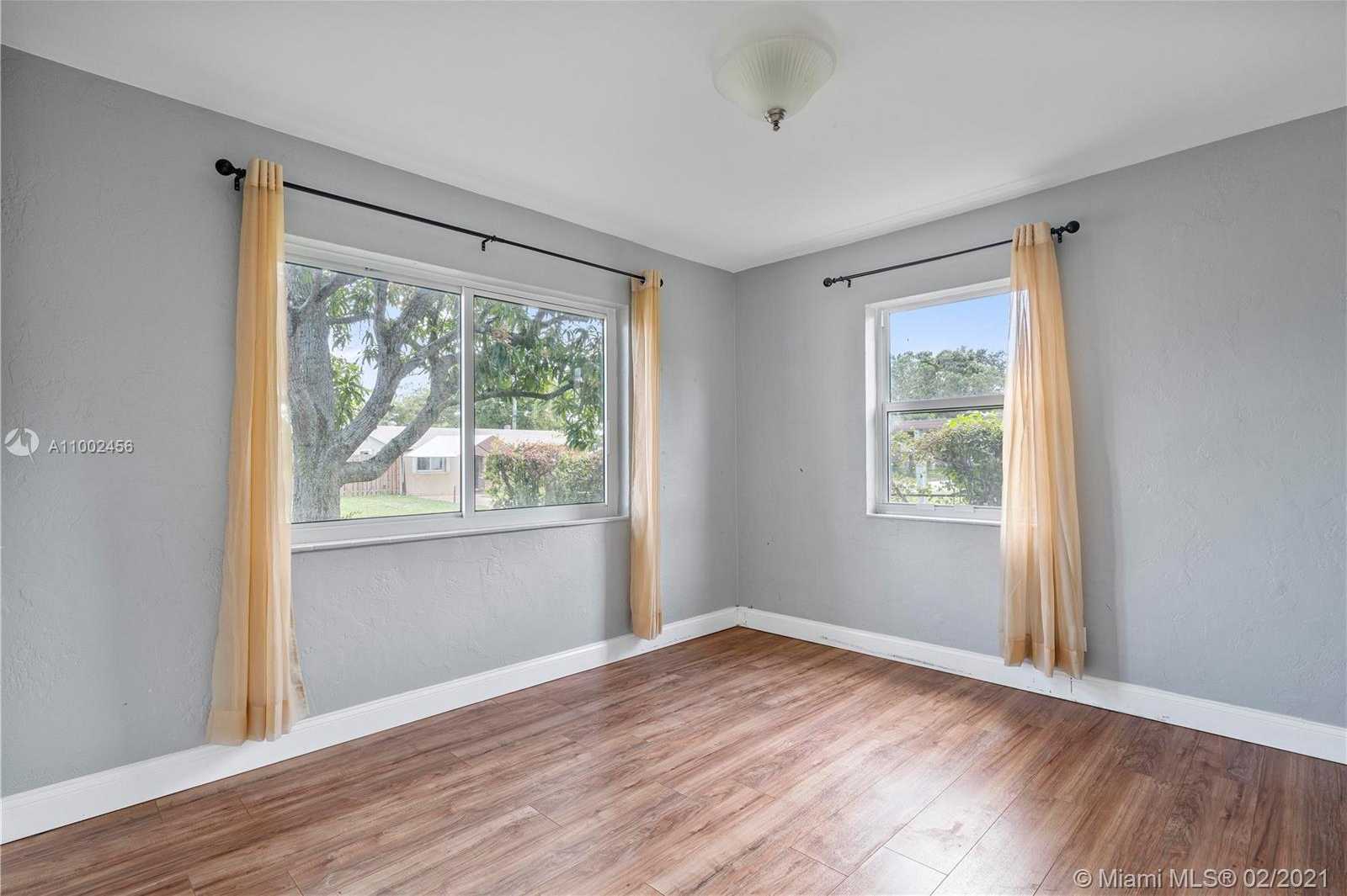 Small Image of 1716 NORTH 59TH AVE, Hollywood Number 10