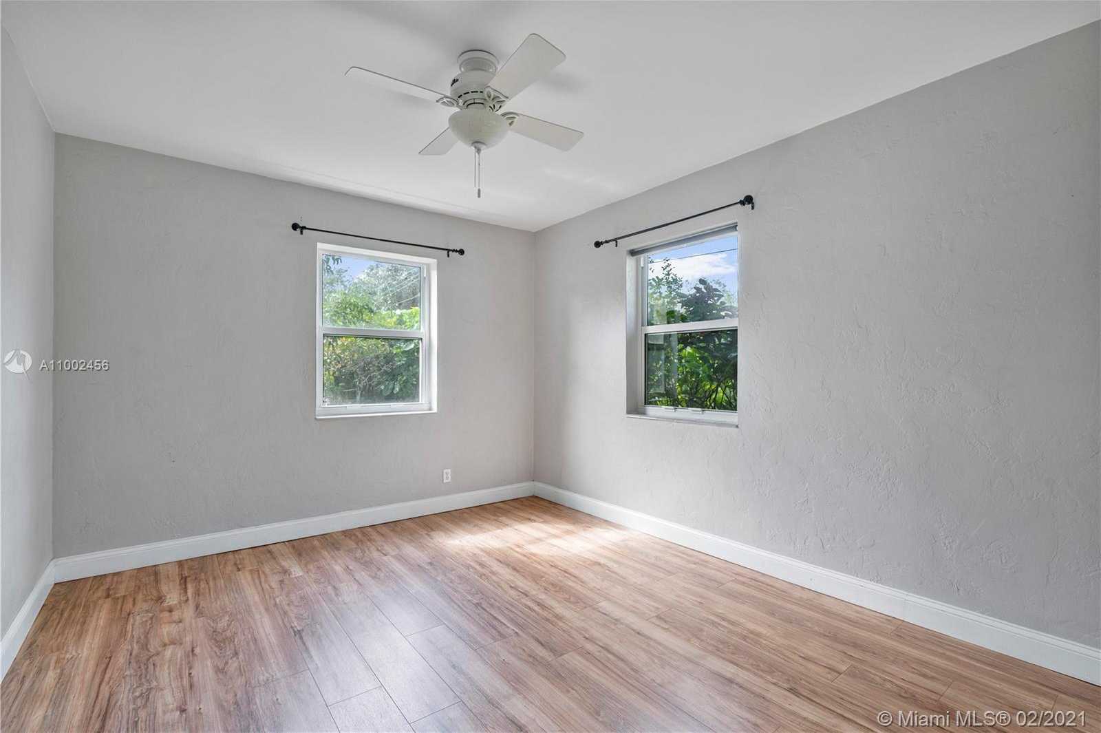 Small Image of 1716 NORTH 59TH AVE, Hollywood Number 12