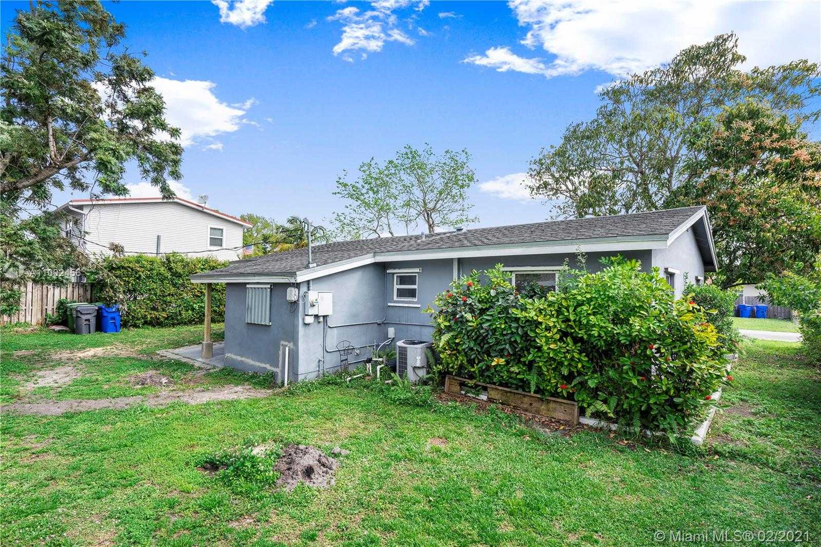 Small Image of 1716 NORTH 59TH AVE, Hollywood Number 14