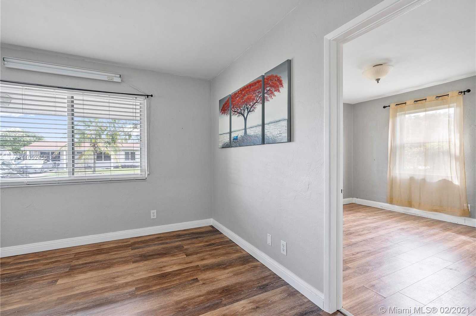 Small Image of 1716 NORTH 59TH AVE, Hollywood Number 5