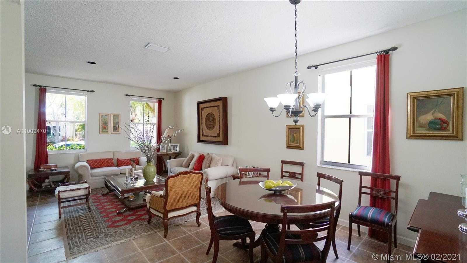 Small Image of 1546 Sandpiper Cir, Weston, FL 33327, USA Number 6