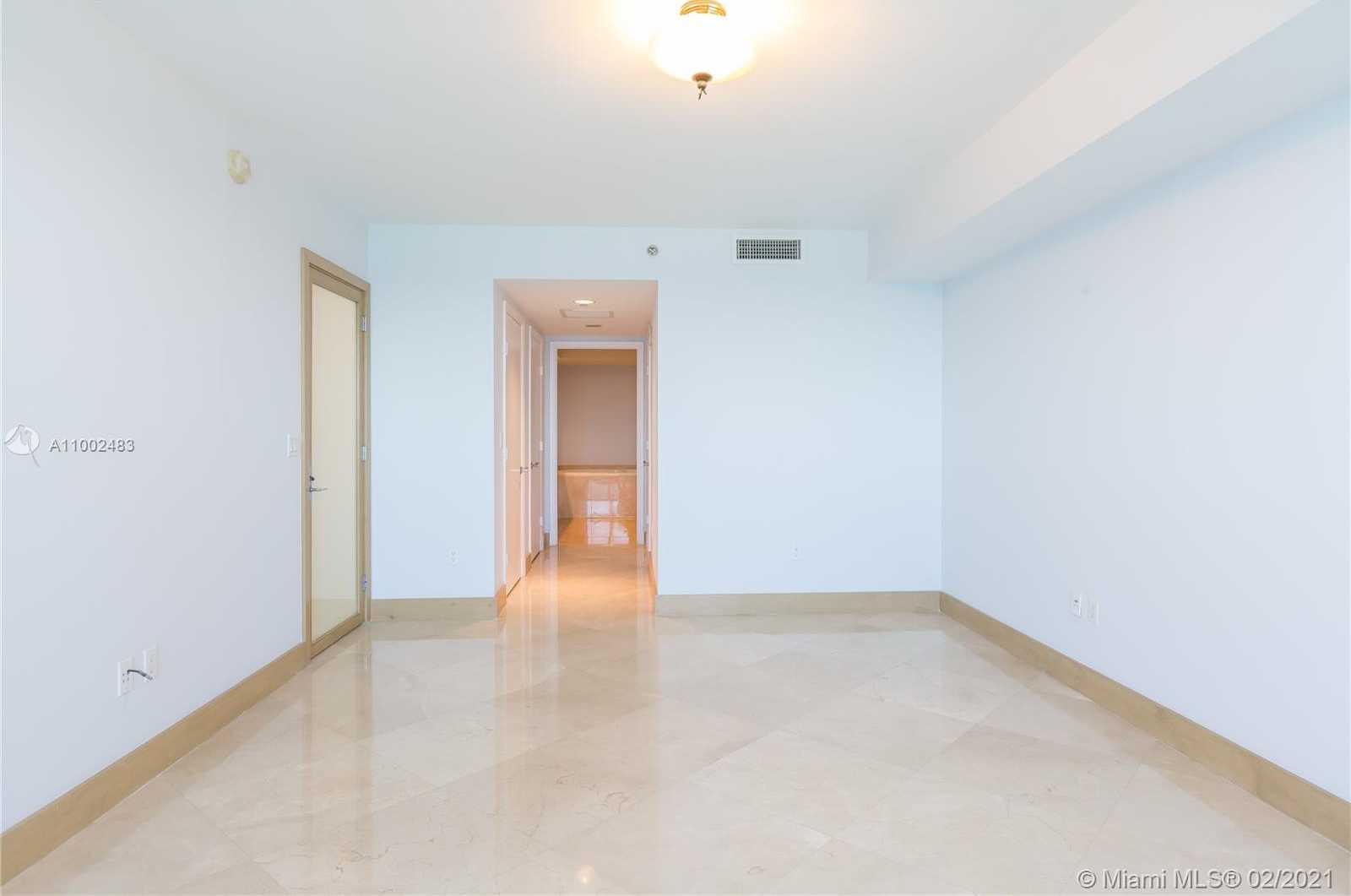 Small Image of 1800 SOUTH OCEAN DR #1502, Hallandale Beach Number 14