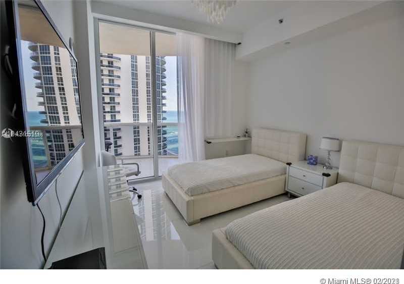 Small Image of 15811 COLLINS AVE #2302, Sunny Isles Beach Number 14