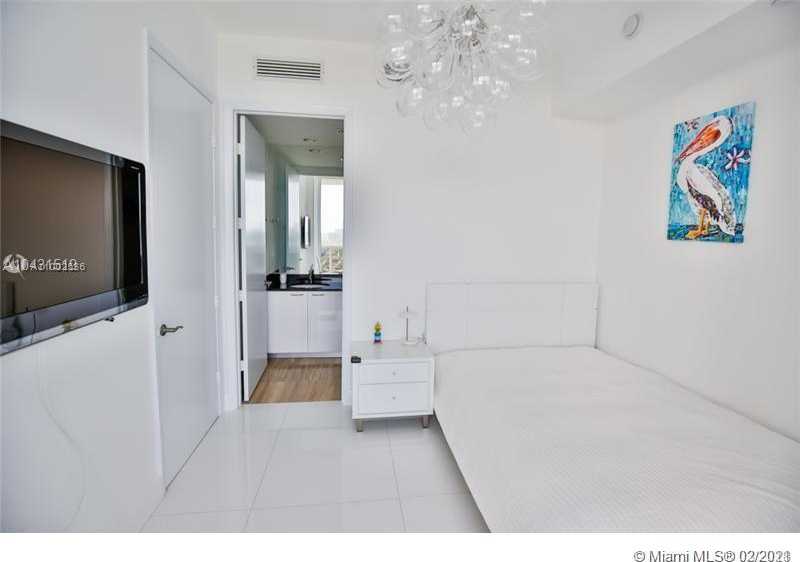 Small Image of 15811 COLLINS AVE #2302, Sunny Isles Beach Number 17