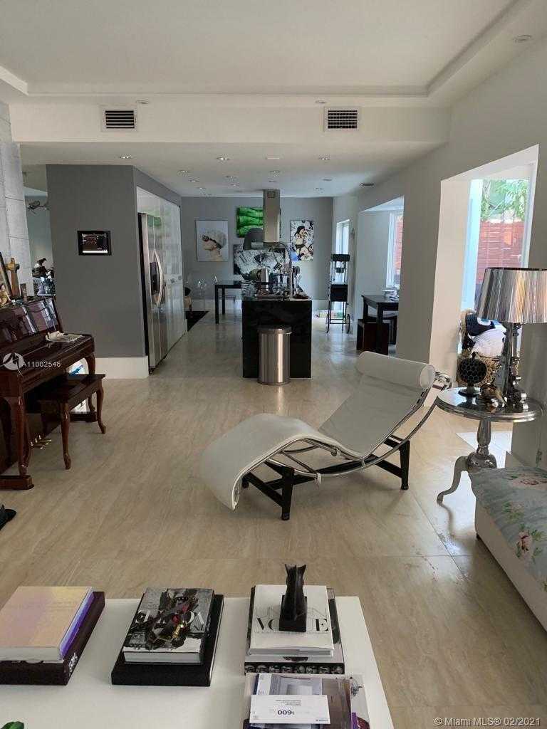Small Image of 1830 CHUCUNANTAH RD, Miami Number 4