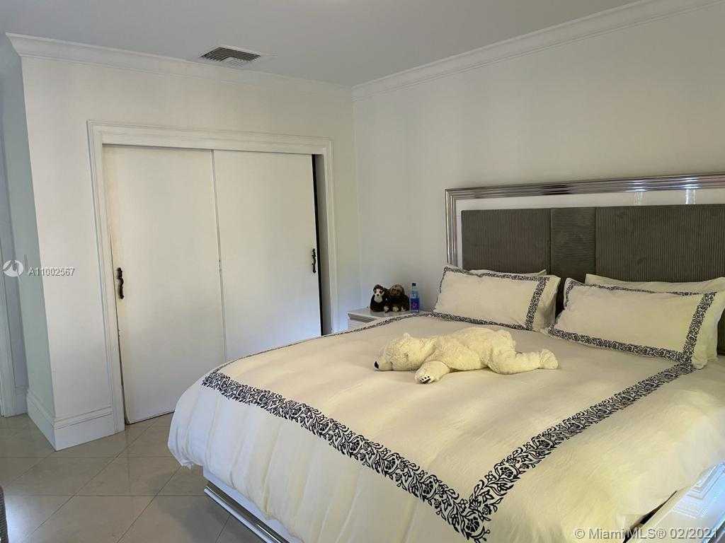 Small Image of 1840 CLEVELAND RD, Miami Beach Number 18