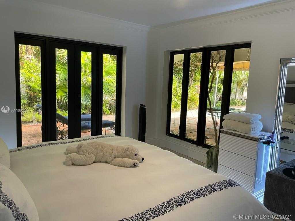 Small Image of 1840 CLEVELAND RD, Miami Beach Number 19