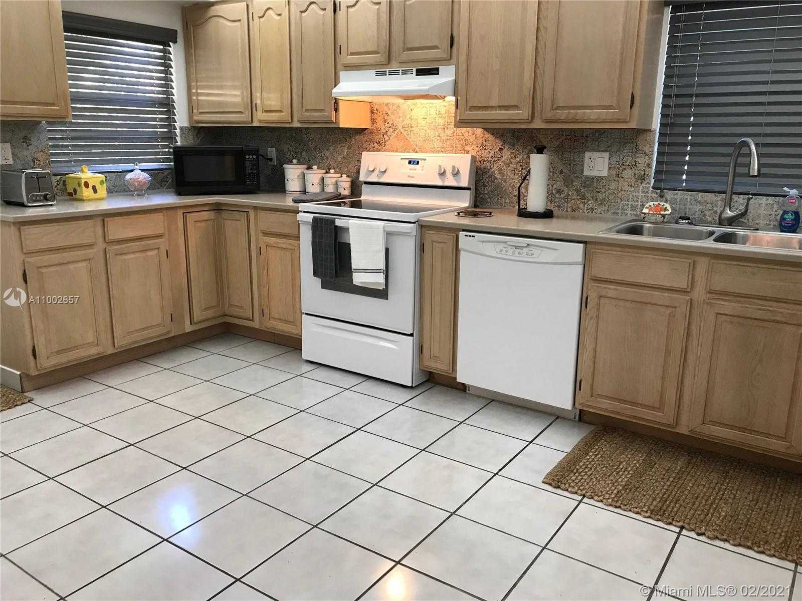 Small Image of 128 SOUTH WEST 5TH ST, Hallandale Beach Number 16