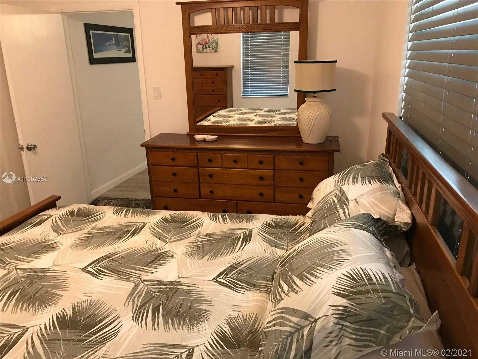 Small Image of 128 SOUTH WEST 5TH ST, Hallandale Beach Number 8