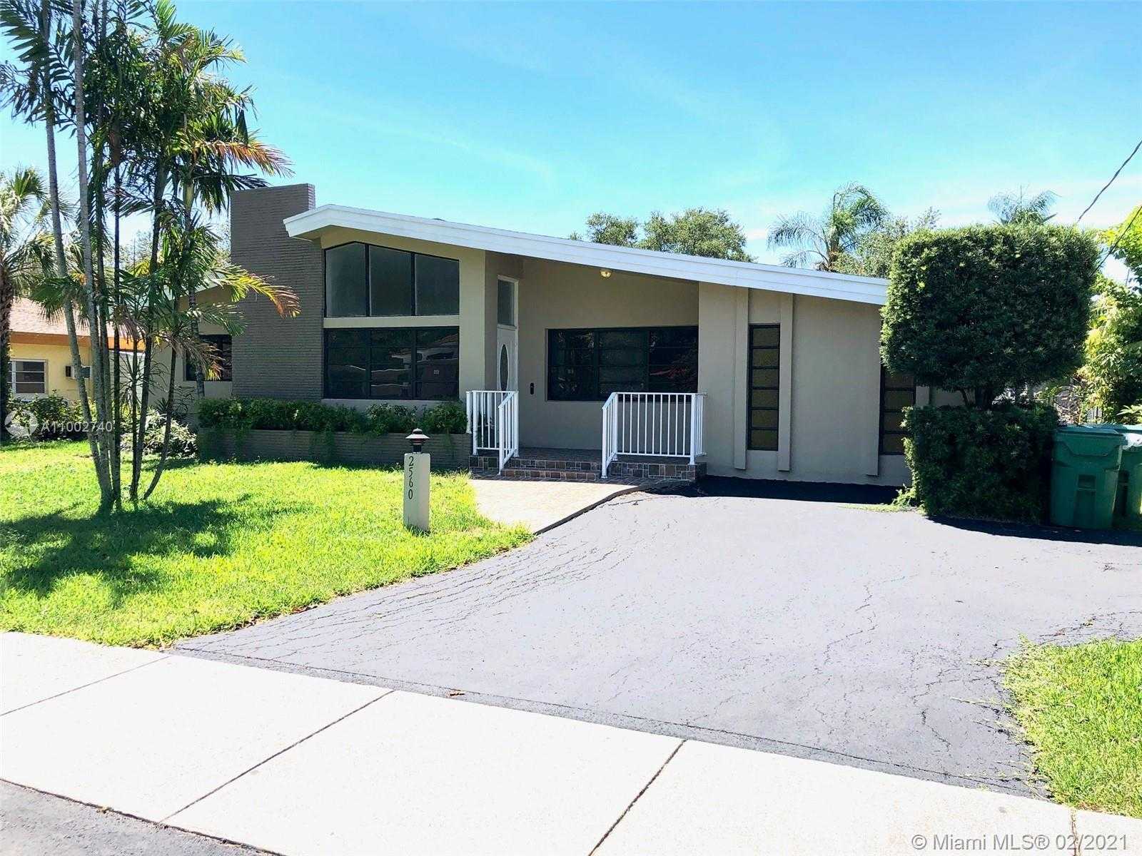 Small Image of 2560 NORTH EAST 200TH ST, Miami Number 2