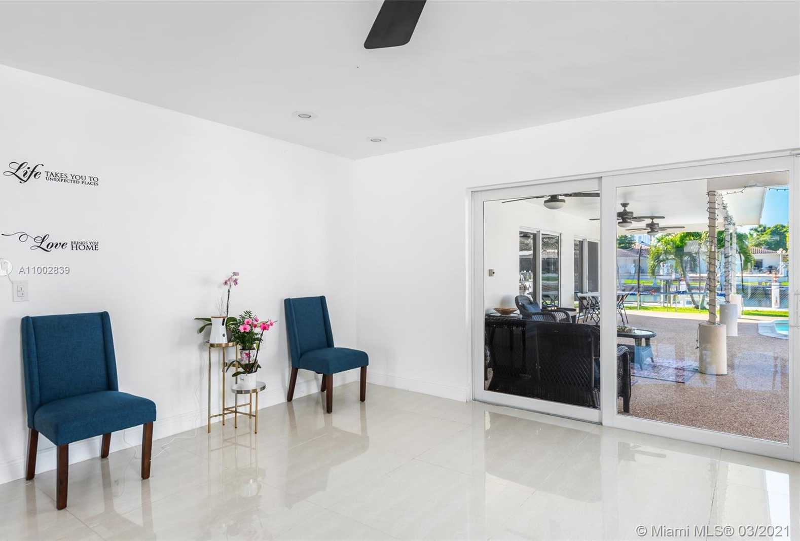 Small Image of 461 ALAMANDA DR, Hallandale Beach Number 15
