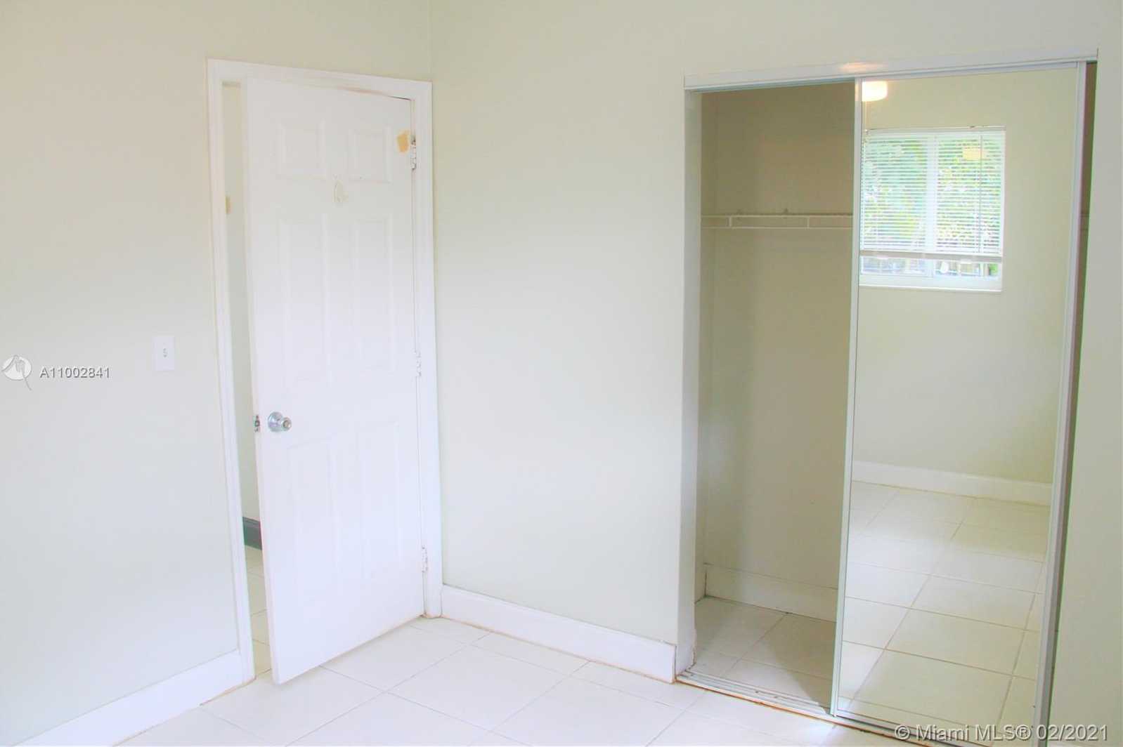 Small Image of 3320 SOUTH WEST 35TH ST, West Park Number 15
