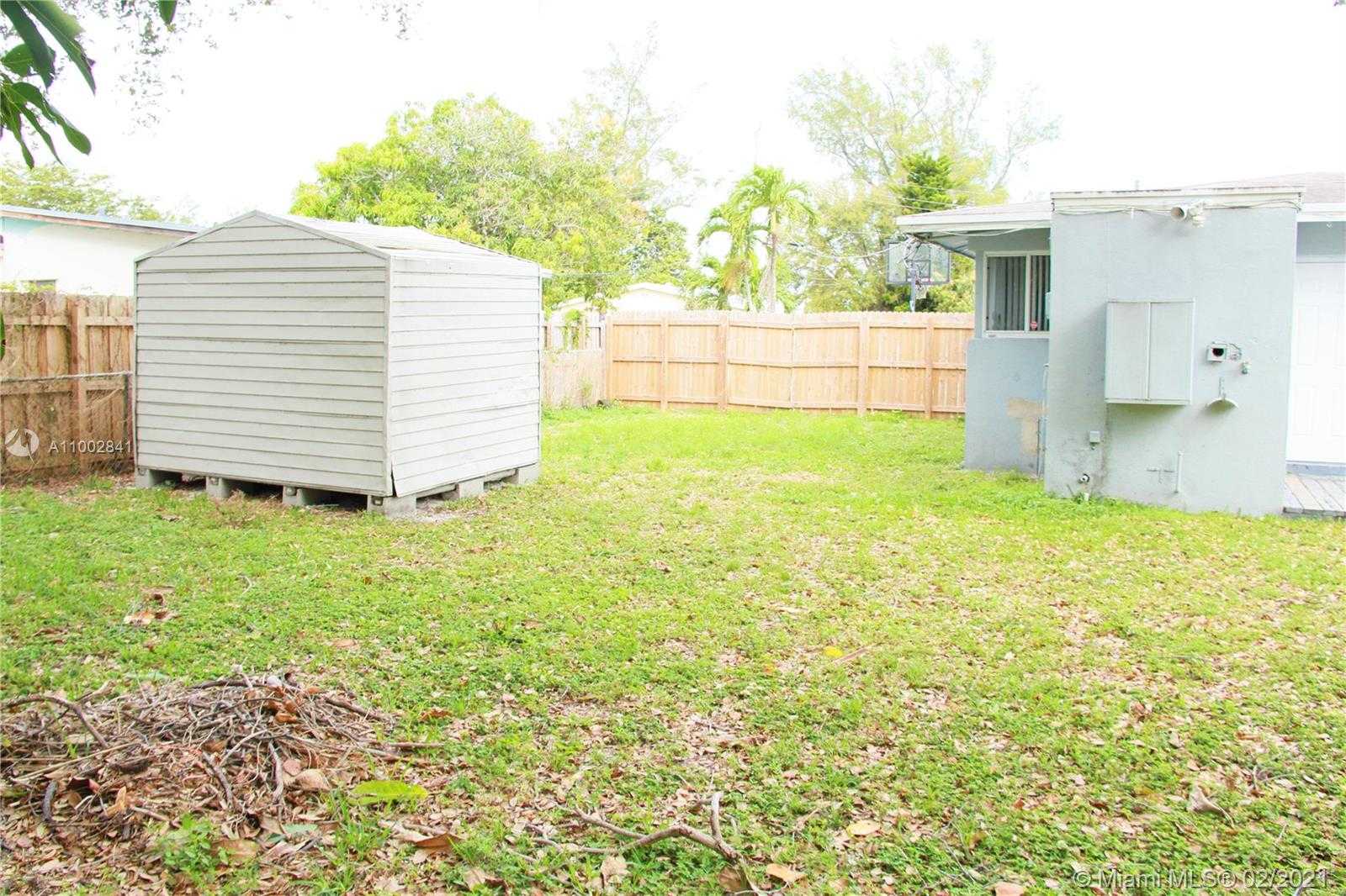 Small Image of 3320 SOUTH WEST 35TH ST, West Park Number 22