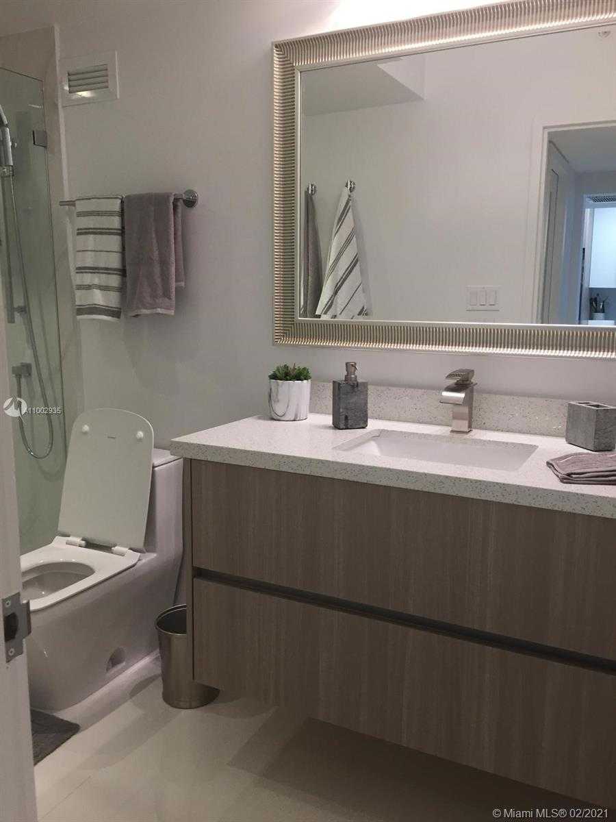Small Image of 100 LINCOLN RD #1535, Miami Beach Number 6