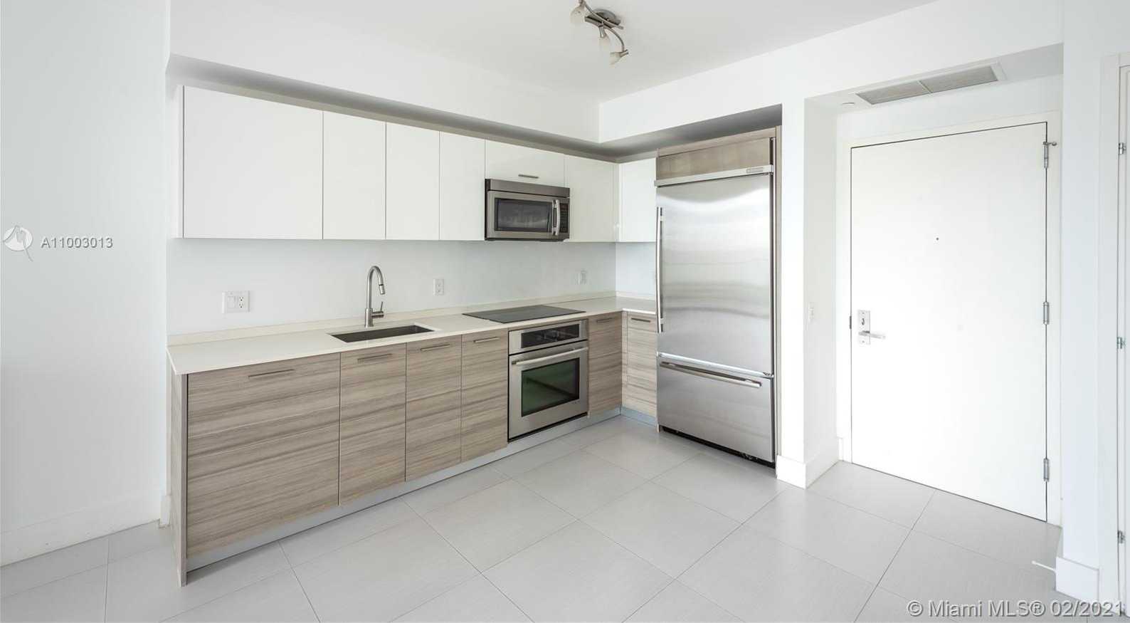 Small Image of 1300 BRICKELL BAY DR #1208, Miami Number 10