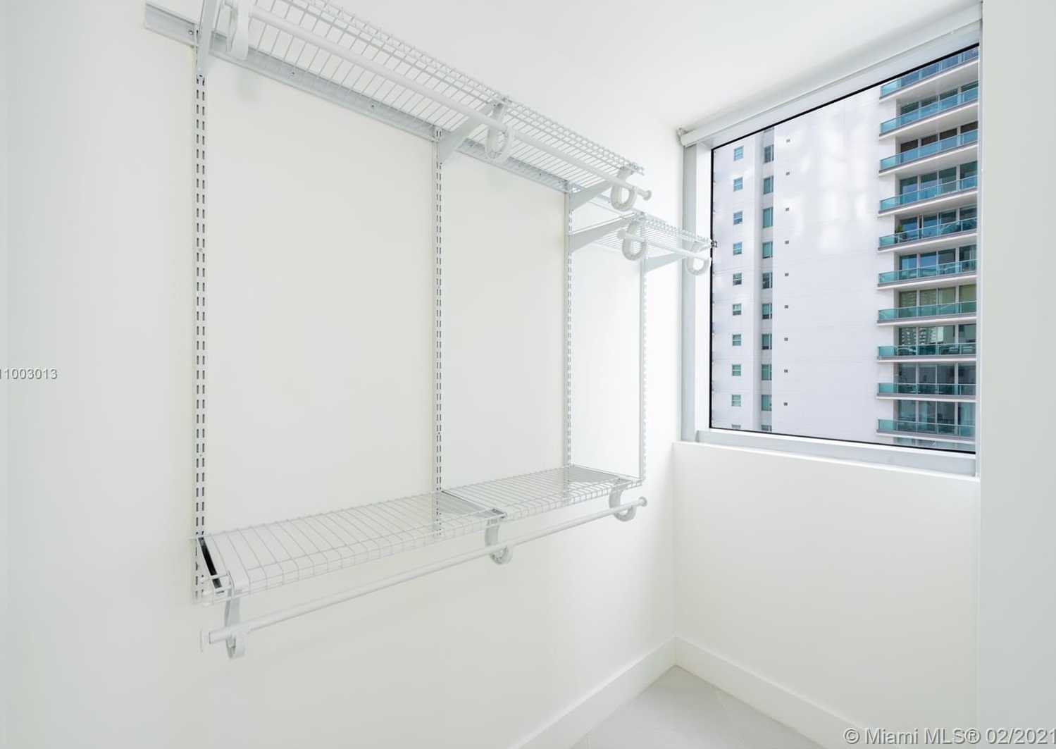 Small Image of 1300 BRICKELL BAY DR #1208, Miami Number 14