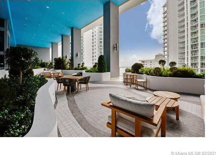 Small Image of 1300 BRICKELL BAY DR #1208, Miami Number 26