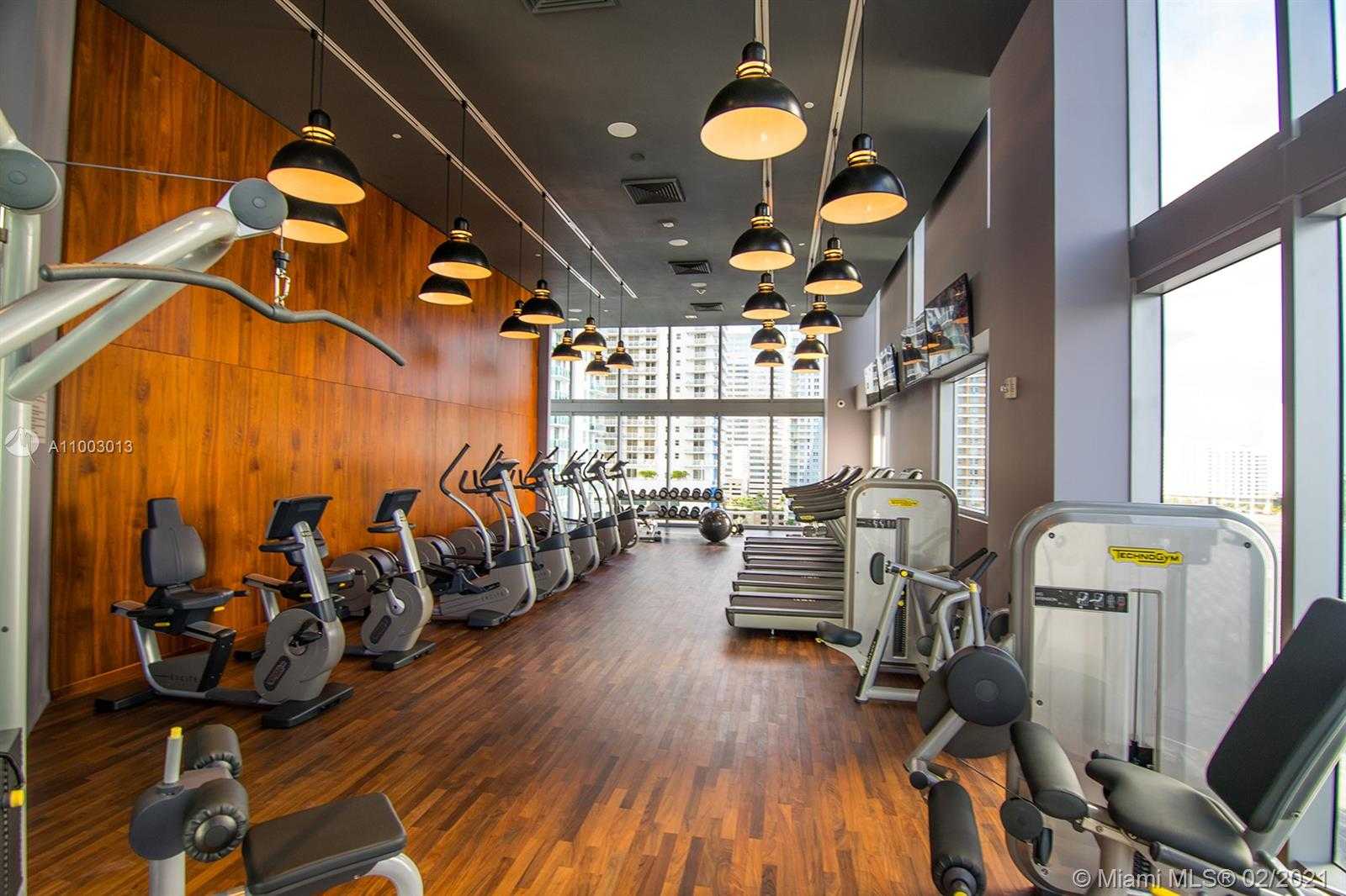 Small Image of 1300 BRICKELL BAY DR #1208, Miami Number 28