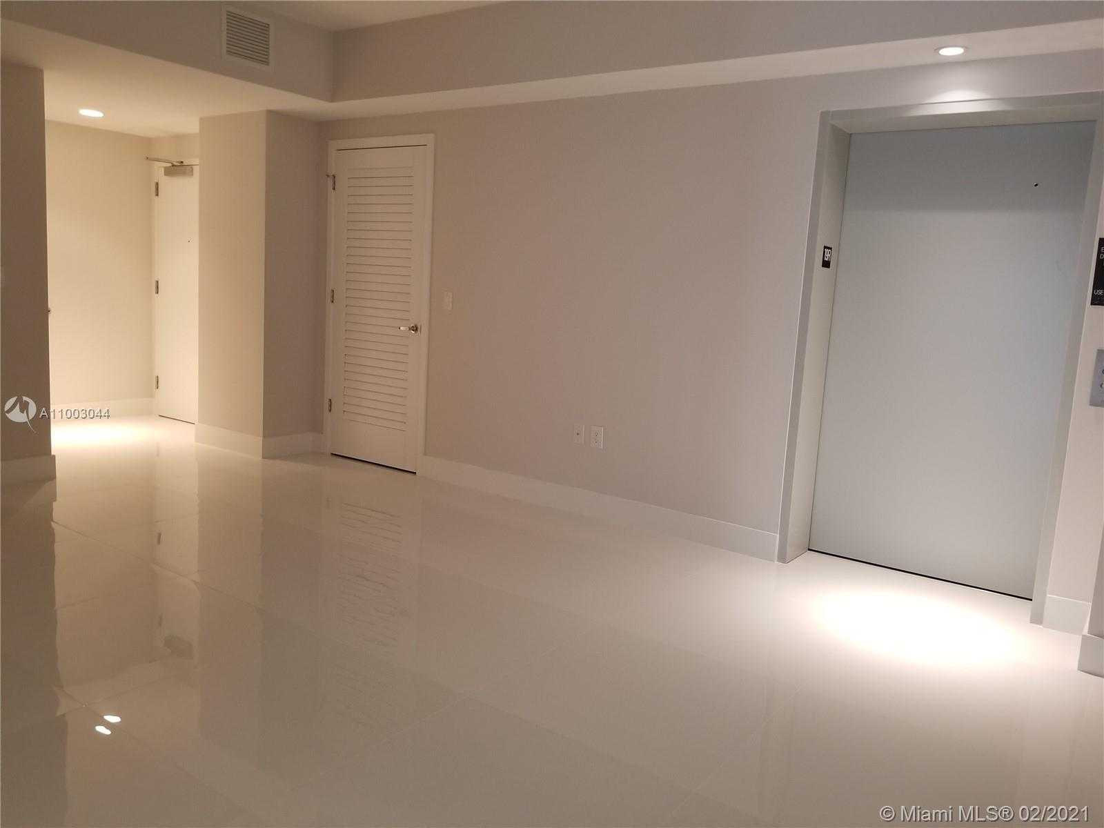 Small Image of 1010 BRICKELL #1905, Miami Number 5