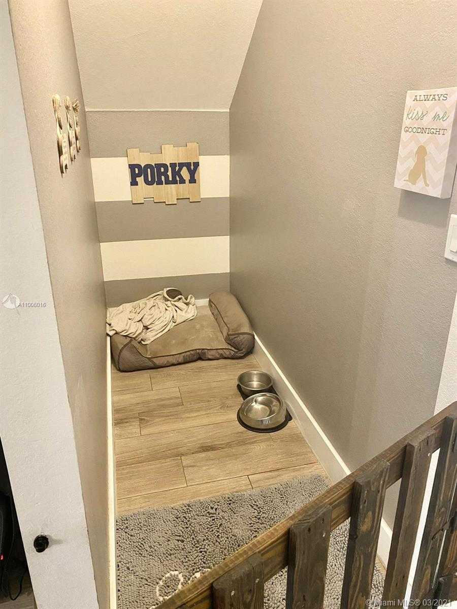 Imagen de Pequeño Objeto