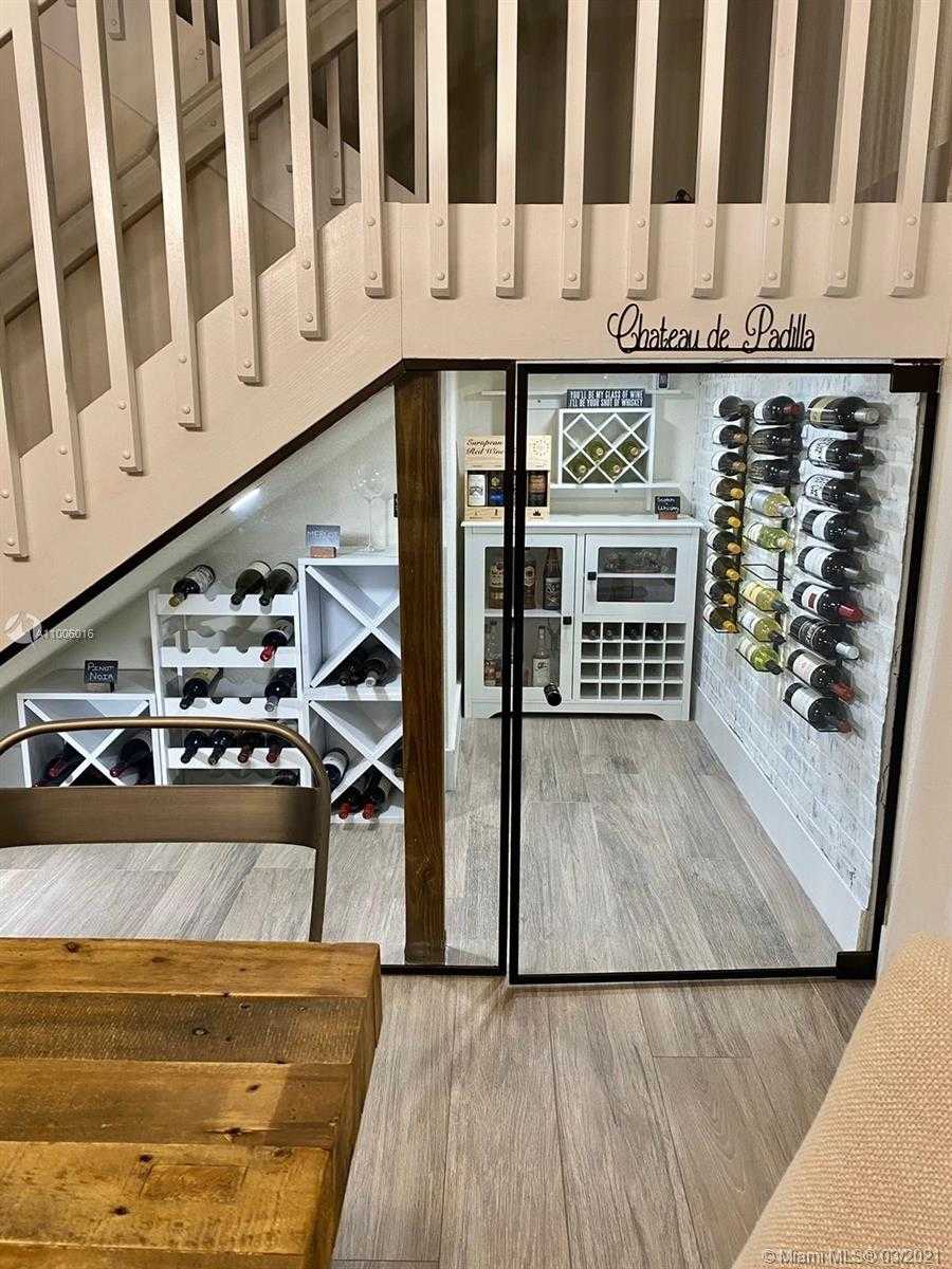Imagen de Pequeño Objeto