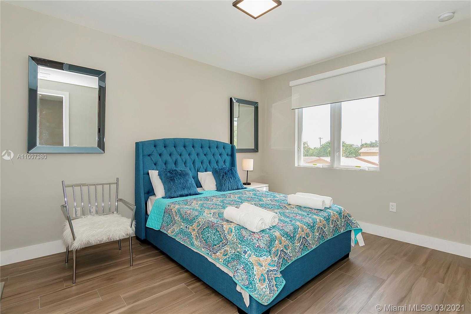 Small Image of 3651 SOUTH WEST 26 ST, Miami Number 28
