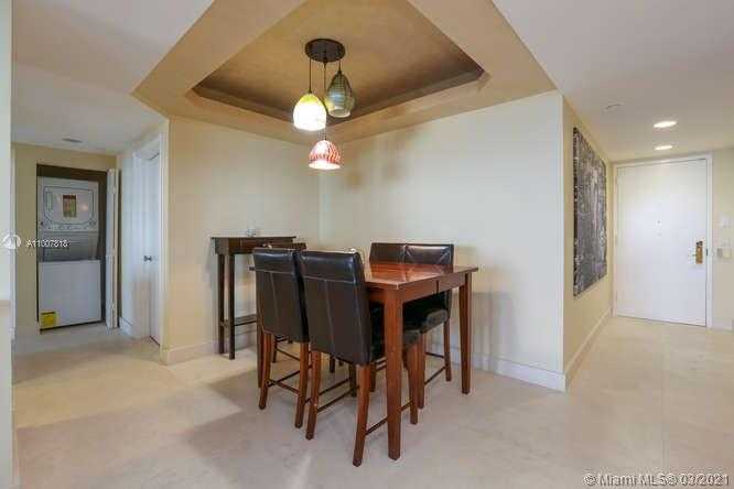 Small Image of 4779 COLLINS AVE #3908, Miami Beach Number 2