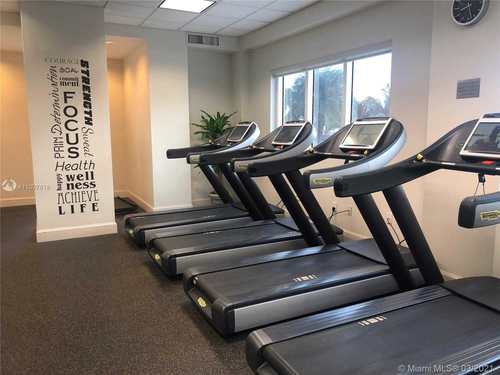 Small Image of 4779 COLLINS AVE #3908, Miami Beach Number 28