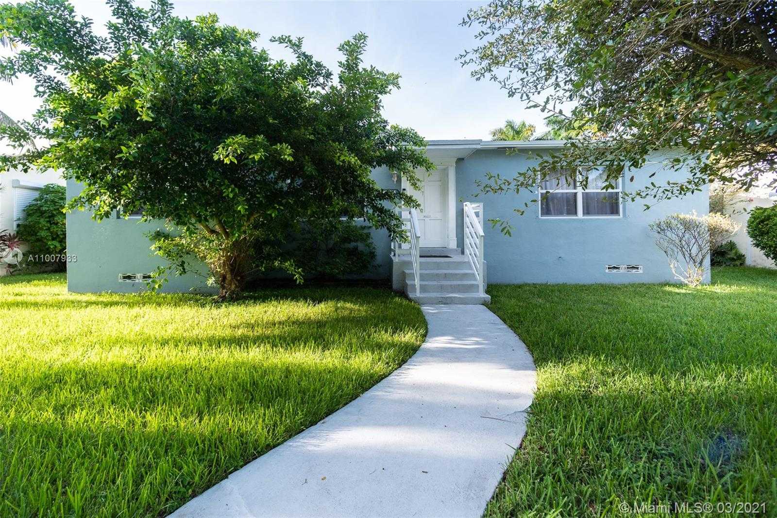 Small Image of 1431 FLETCHER ST, Hollywood Number 19