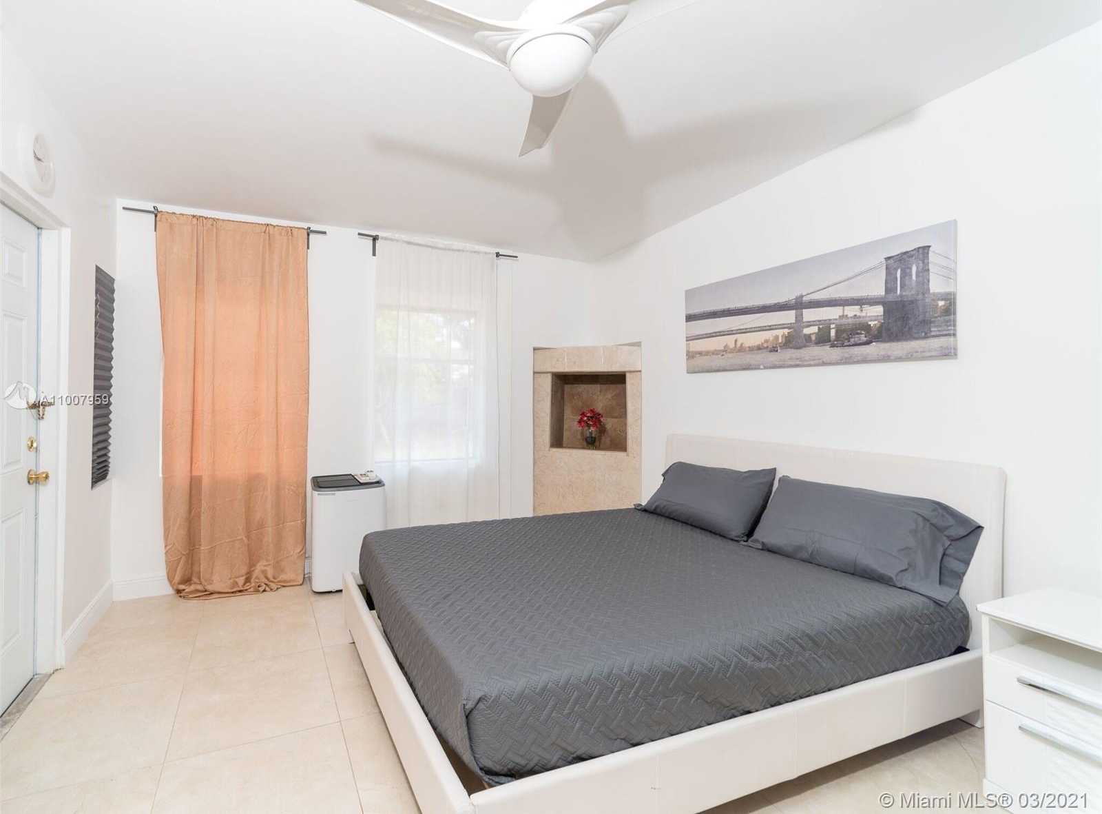 Small Image of 1509 FLETCHER ST, Hollywood Number 13