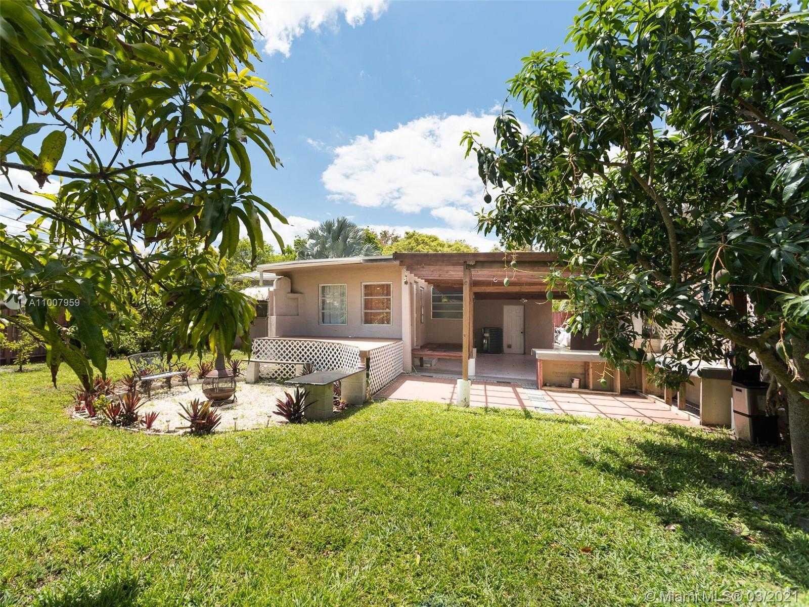 Small Image of 1509 FLETCHER ST, Hollywood Number 14
