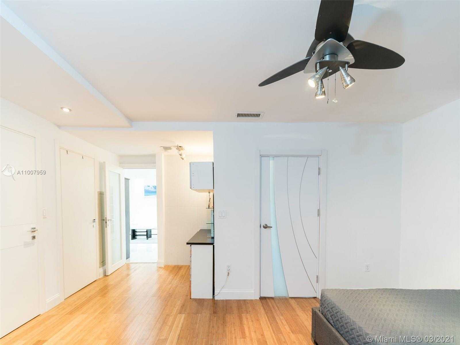 Small Image of 1509 FLETCHER ST, Hollywood Number 3