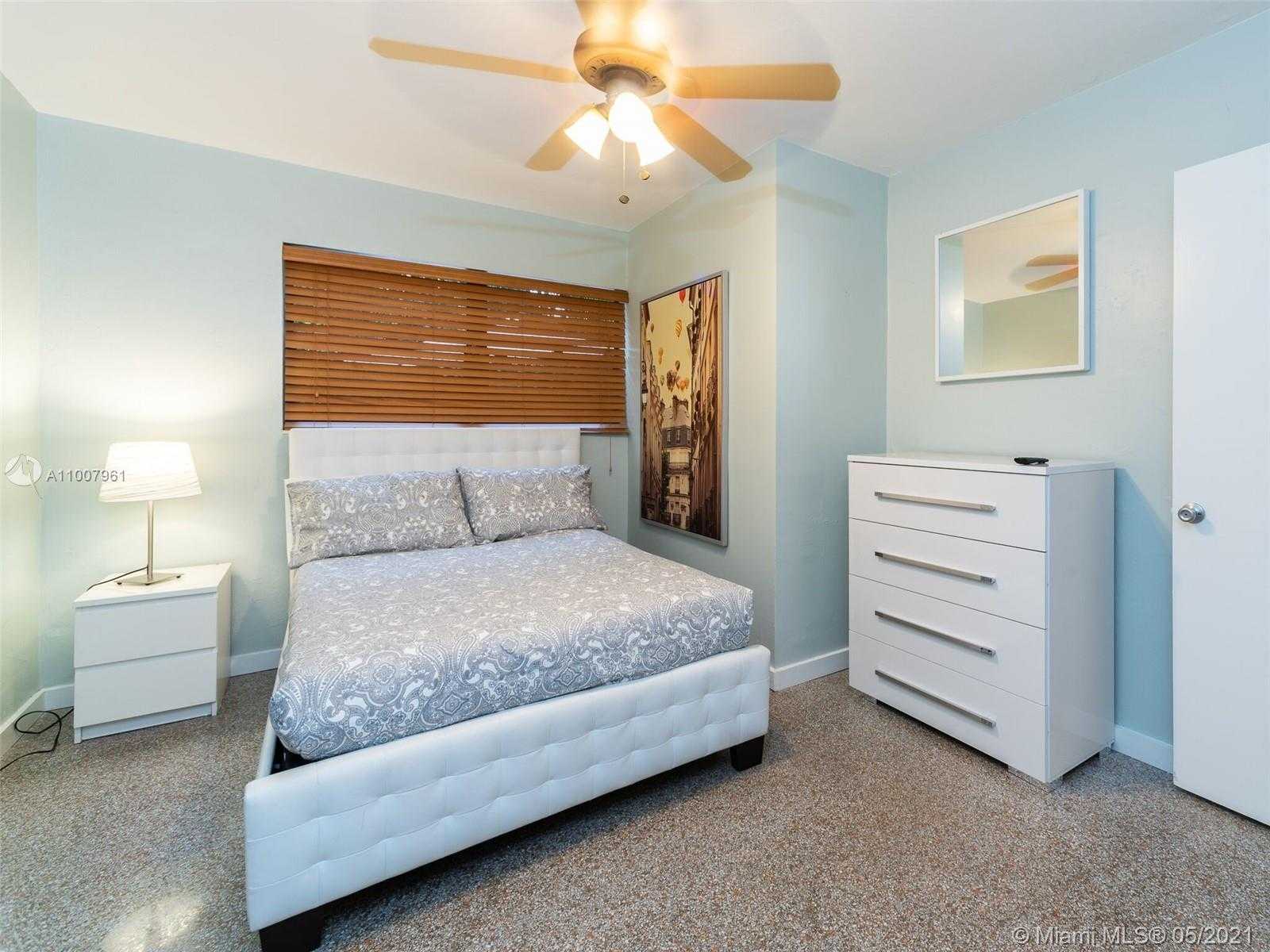 Small Image of 1507 GARFIELD ST, Hollywood Number 11