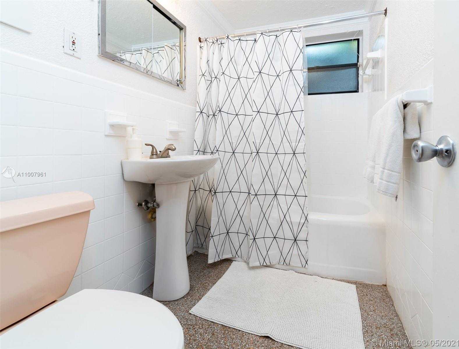 Small Image of 1507 GARFIELD ST, Hollywood Number 17