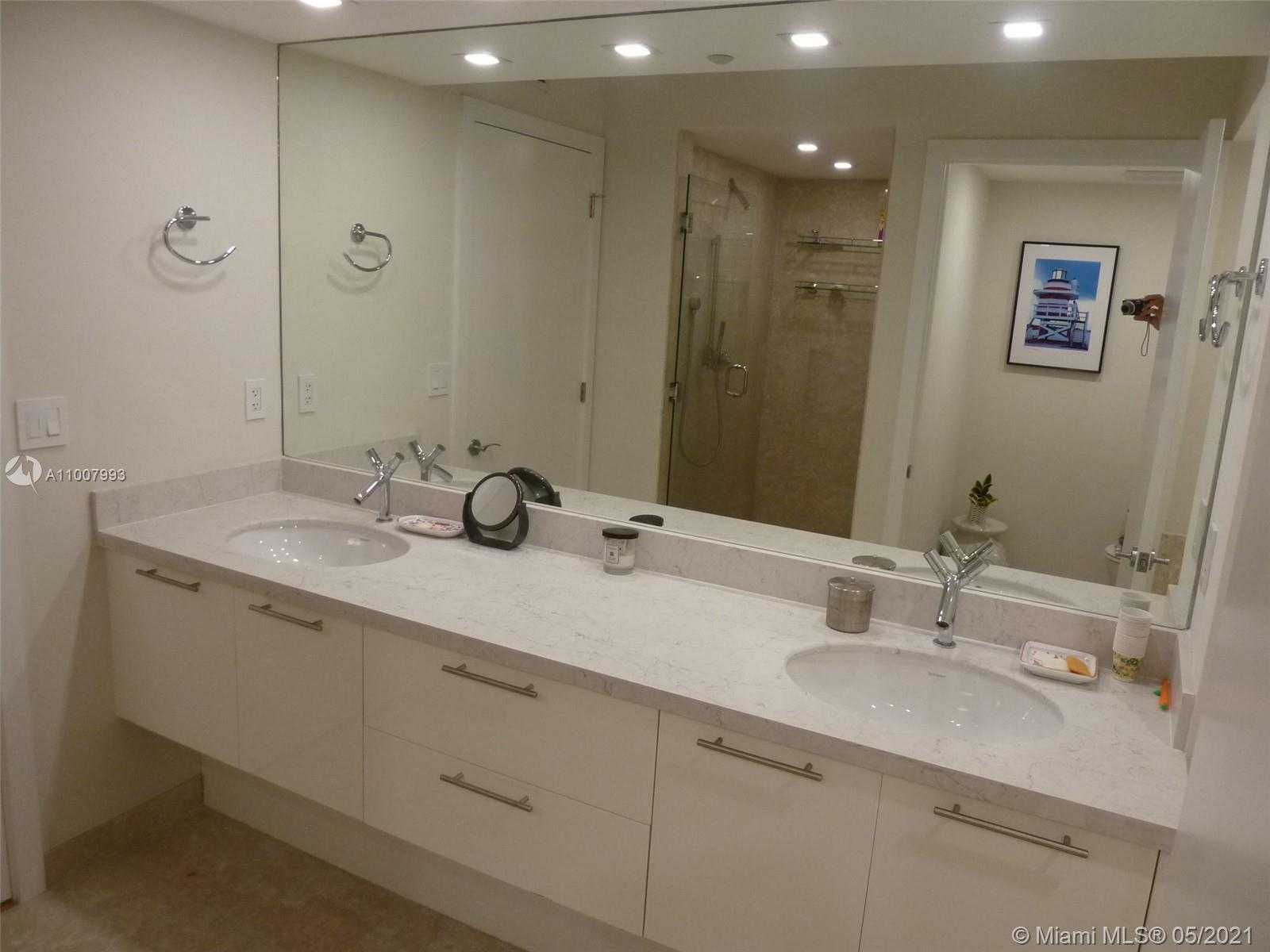 Small Image of 400 ALTON RD #905, Miami Beach Number 18