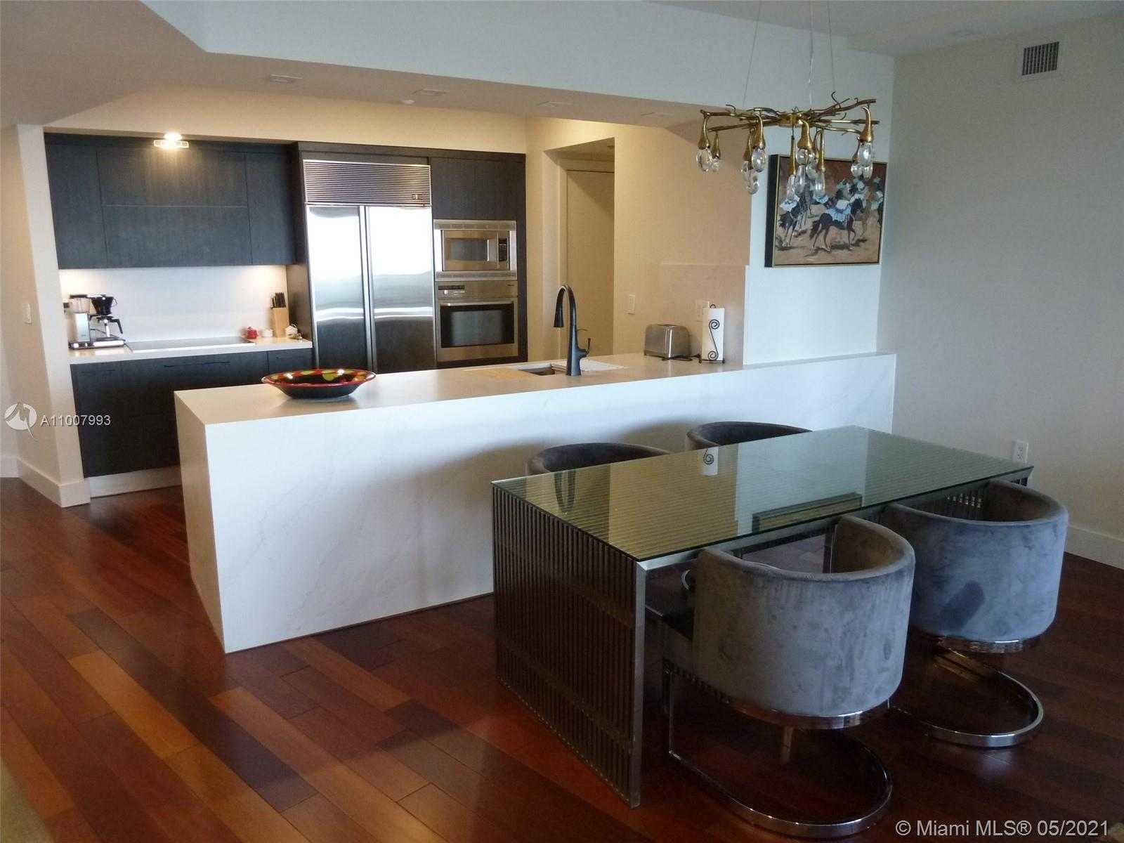 Small Image of 400 ALTON RD #905, Miami Beach Number 2