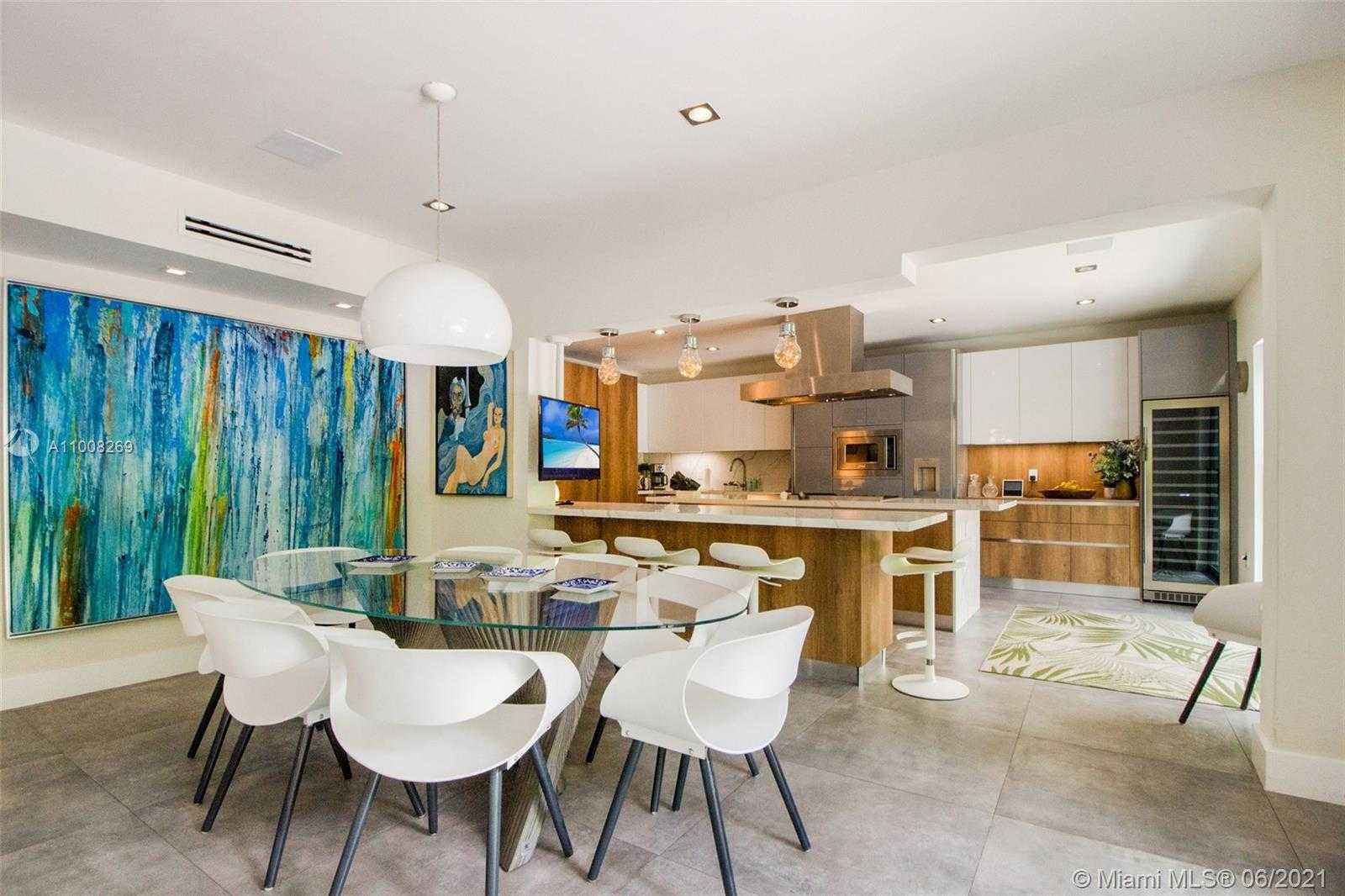 Small Image of 635 CURTISWOOD DR, Key Biscayne Number 12