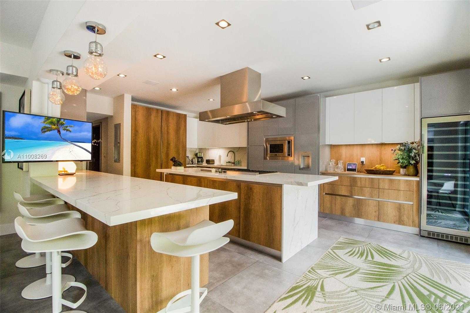 Small Image of 635 CURTISWOOD DR, Key Biscayne Number 13