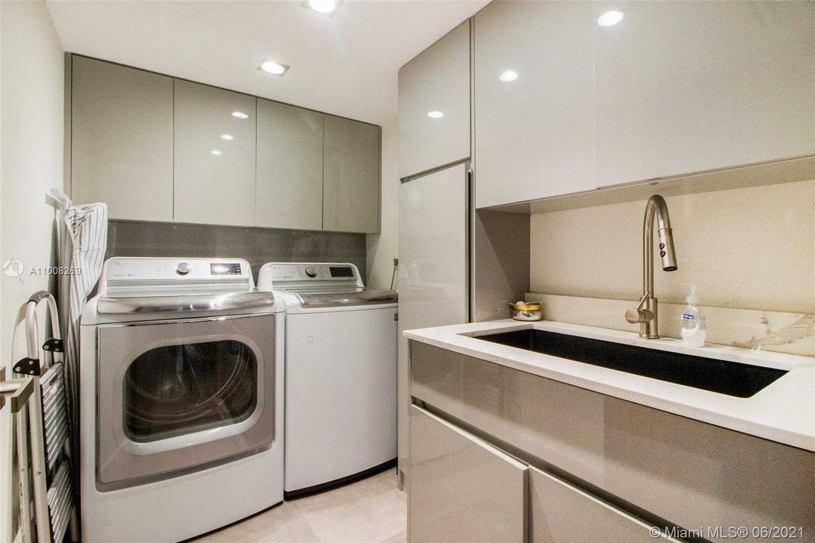 Small Image of 635 CURTISWOOD DR, Key Biscayne Number 18
