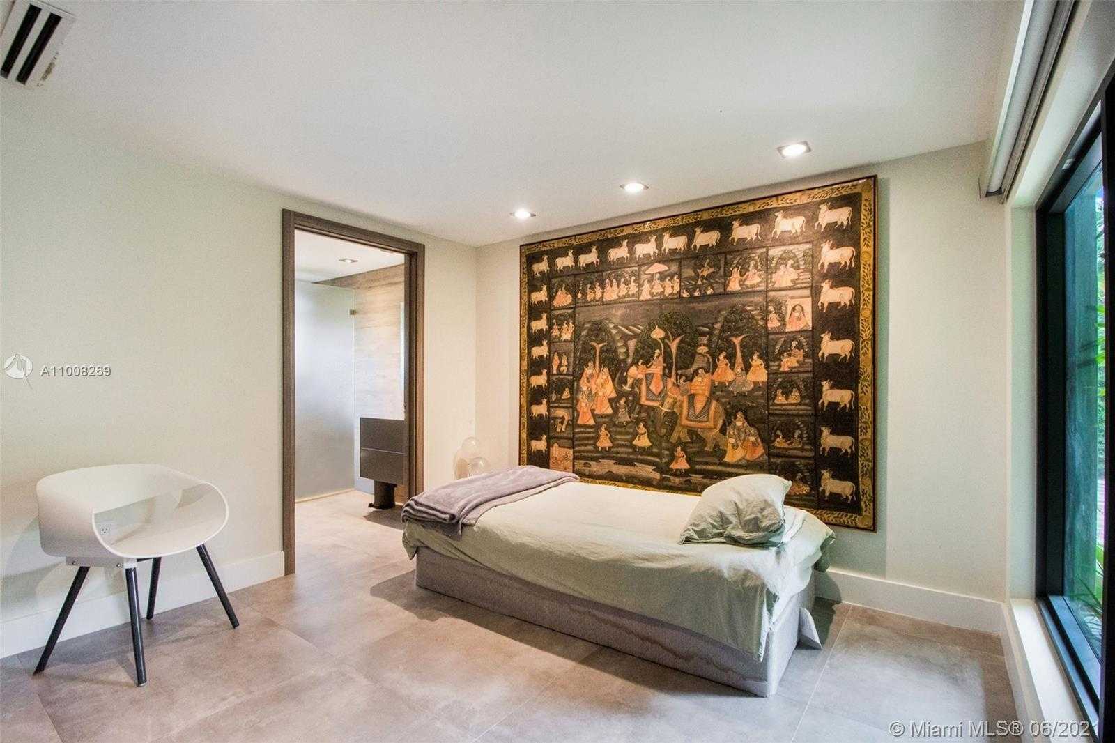 Small Image of 635 CURTISWOOD DR, Key Biscayne Number 19