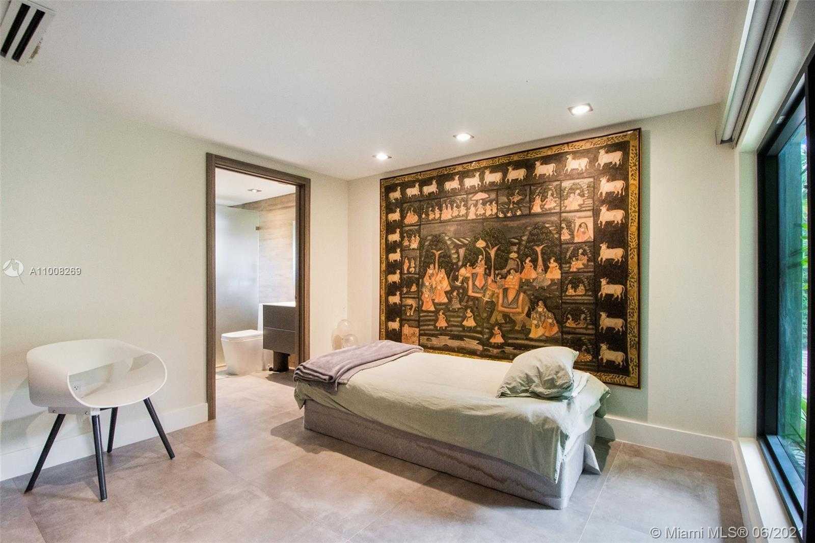 Small Image of 635 CURTISWOOD DR, Key Biscayne Number 20