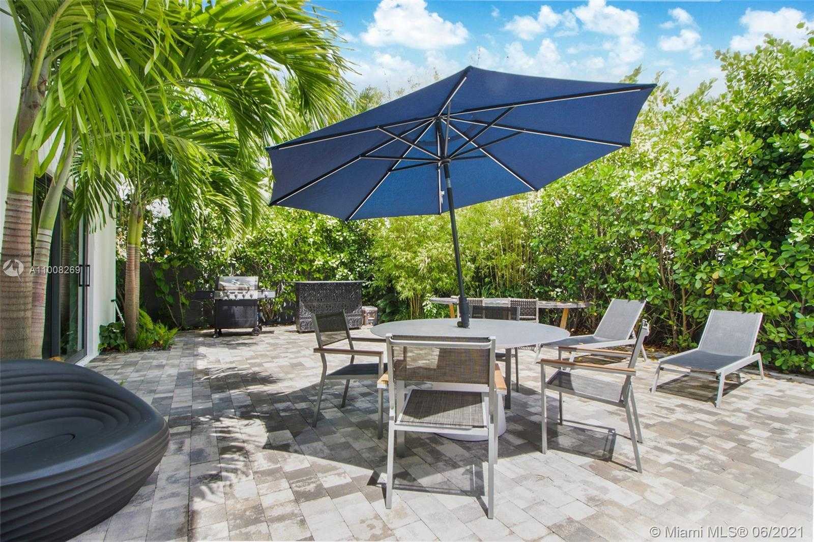 Small Image of 635 CURTISWOOD DR, Key Biscayne Number 28