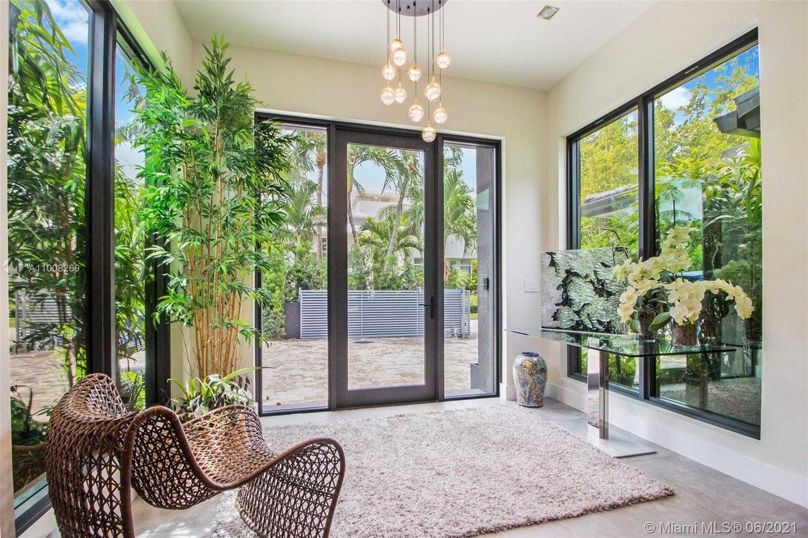 Small Image of 635 CURTISWOOD DR, Key Biscayne Number 3