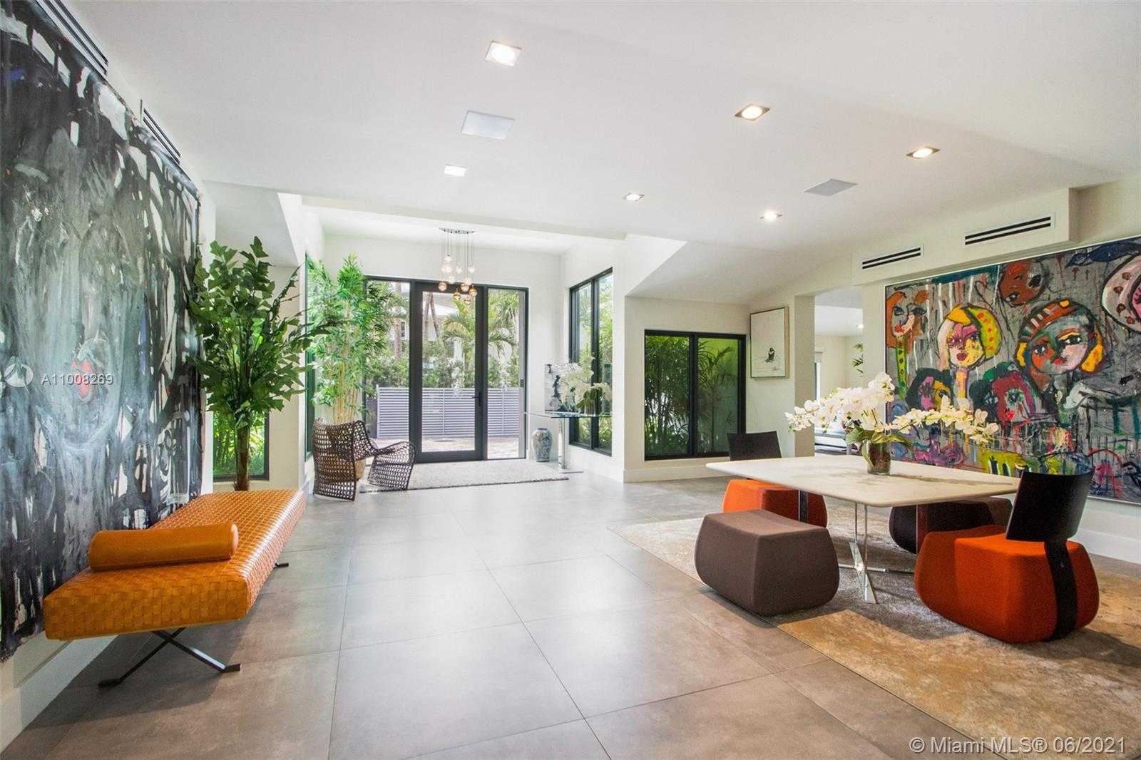 Small Image of 635 CURTISWOOD DR, Key Biscayne Number 4