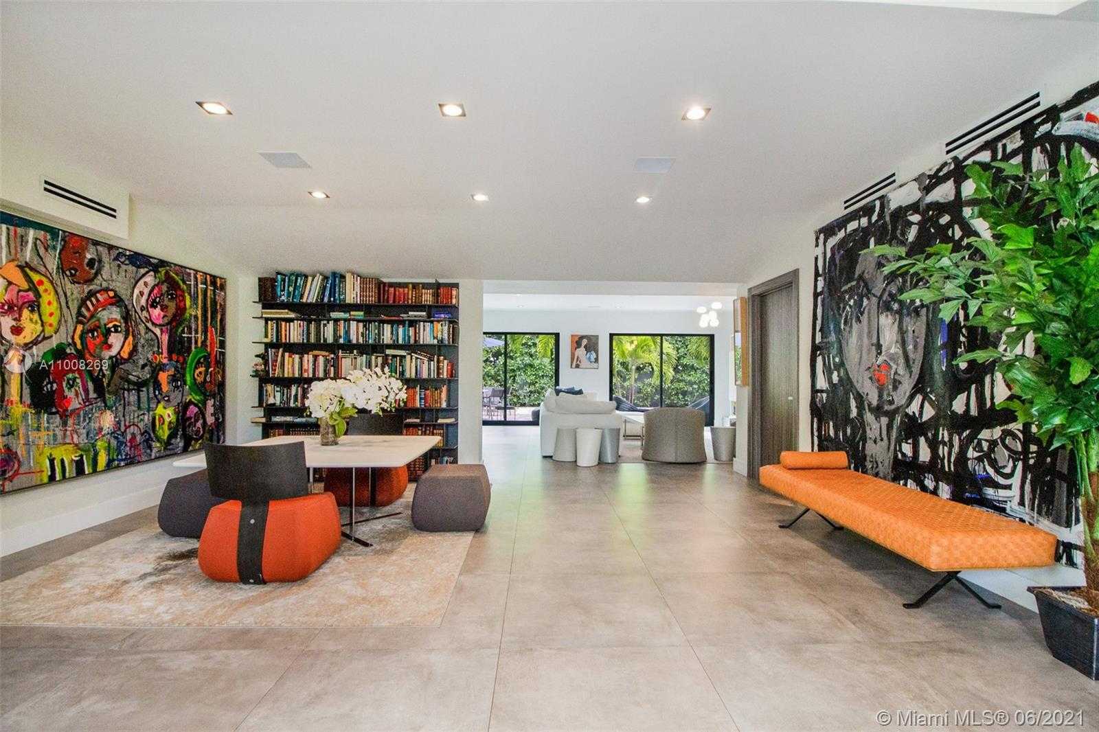 Small Image of 635 CURTISWOOD DR, Key Biscayne Number 5