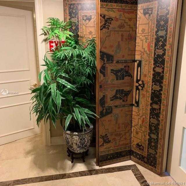 Small Image of 20201 EAST COUNTRY CLUB DR #2201, Aventura Number 7