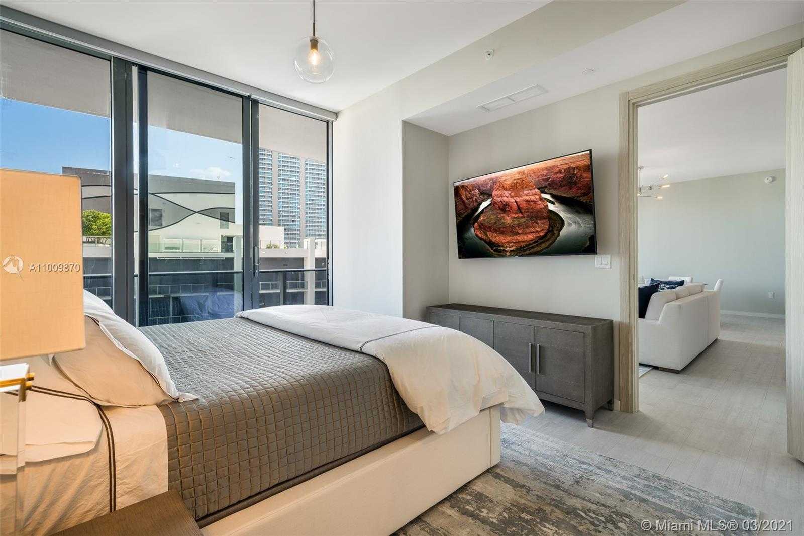 Small Image of 1000 BRICKELL PLZ #PH5005, Miami Number 13