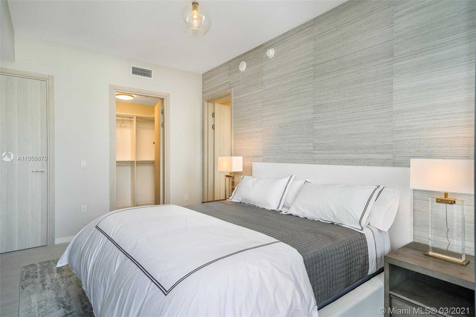 Small Image of 1000 BRICKELL PLZ #PH5005, Miami Number 14